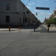 Traficul rutier în Rădăuţi a fost ieri strangulat aproape în totalitate de lucrările care se execută în centrul aşezării