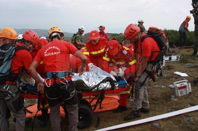 Exerciţiu complex al serviciilor de urgenţă, în masivul Călimani
