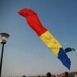 Steag de 500 de metri pătraţi, purtat pe cerul Sucevei