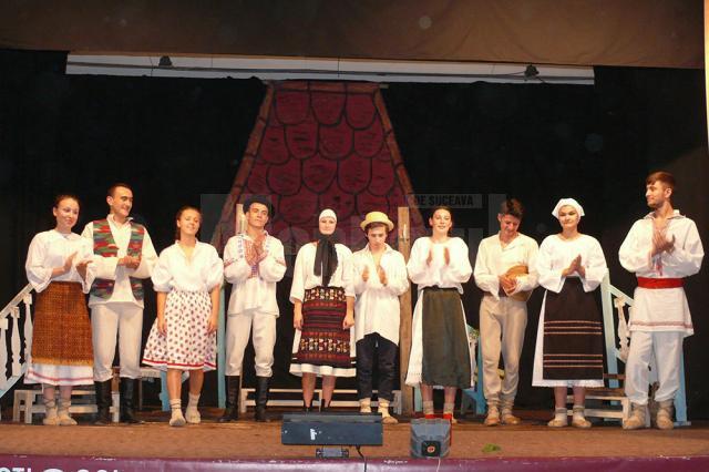 Trupa de teatru pentru copii şi tineret “Ghioceii” din Migir, raionul Hînceşti, Republica Moldova
