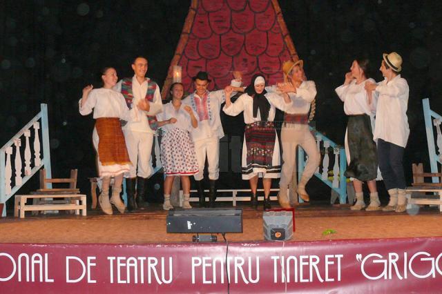 Trupa de teatru pentru copii şi tineret “Ghioceii” din Migir, raionul Hînceşti, Republica Moldova