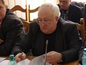 Consilierul judeţean Nistor Tătar, cel care a insistat pentru găsirea unei soluţii care să permită deblocarea activităţii din Rădăuţi
