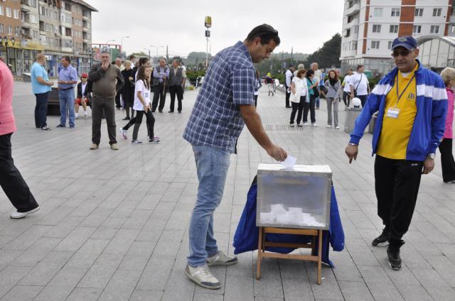 Entuziasm şi emulaţie la prima ediţie a Crosului Sucevei