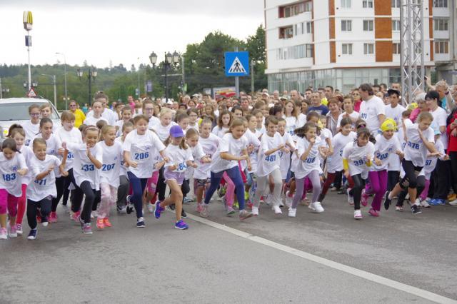 Entuziasm şi emulaţie la prima ediţie a Crosului Sucevei