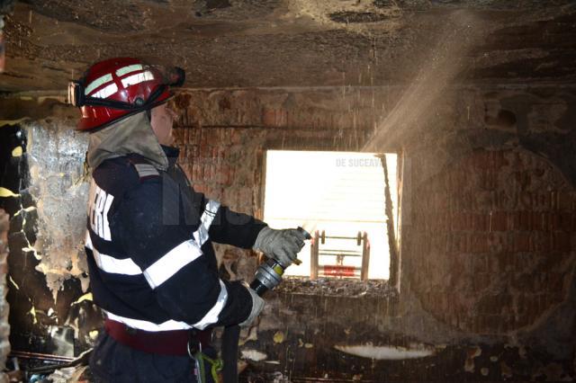 Intervenţia promptă a pompierilor a dus la evitarea unui dezastru