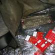 Într-un locaş special amenajat în podeaua autoturismului  au fost descoperite 560 de pachete de ţigări marca Marble, cu timbru ucrainean