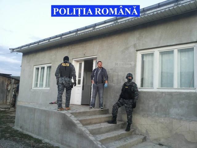 Percheziţii pentru destructurarea unui grup infracţional specializat în tâlhării şi furturi