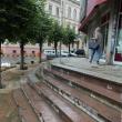 Treptele rupte, ciobite sau chiar lipsă de la scările de pe trotuarele din zona centrală a Sucevei vor intra în reparaţii