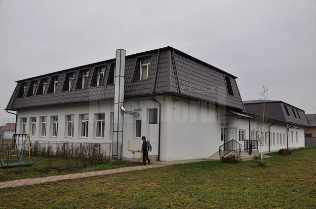 Şcoala Nr. 2 ”Dimitrie Păcurariu” din satul Şcheia a fost reabilitată din temelii