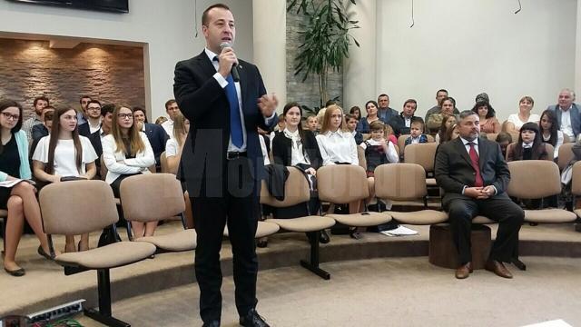 Lucian Harşovschi le-a urat putere de munca elevilor şi profesorilor suceveni