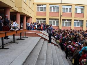 Lungu la deschiderea de an şcolar la cea mai mare şcoală din Obcini, Şc. Nr. 9 „Ion Creangă