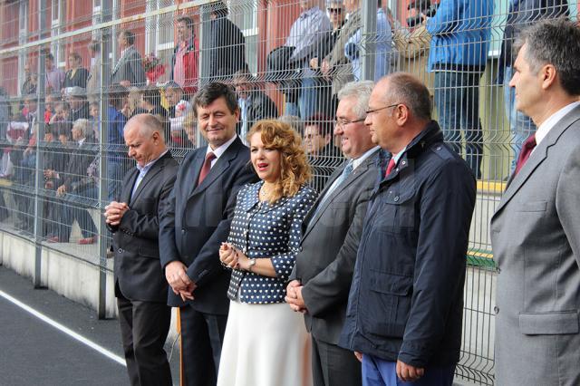 Primarul Ion Lungu a participat la deschiderea de an şcolar în toate cartierele Sucevei