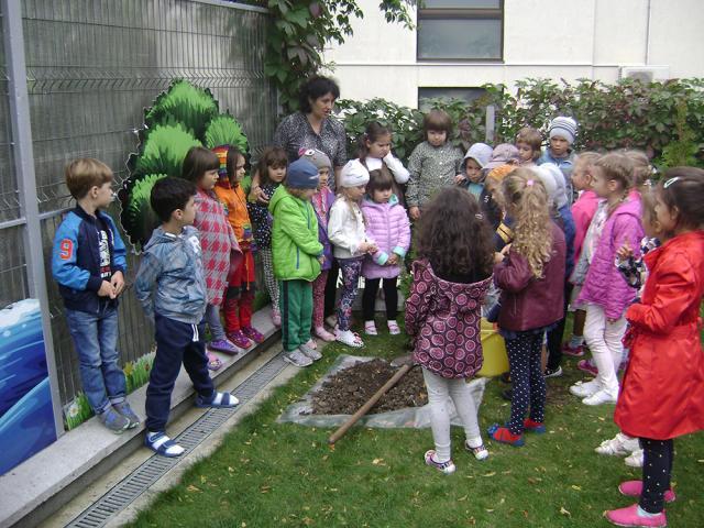 Campania ,,Plant a tree for peace’’ 2015, la Grădiniţa „Aşchiuţă”