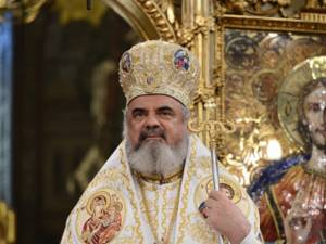 Patriarhul Bisericii Ortodoxe Române (BOR), Preafericitul Daniel, va sfinţi, împreună cu mai mulţi ierarhi, sâmbătă, 7 noiembrie, Mănăstirea de maici Intrarea Maicii Domnului în Biserică din Rădăuţi