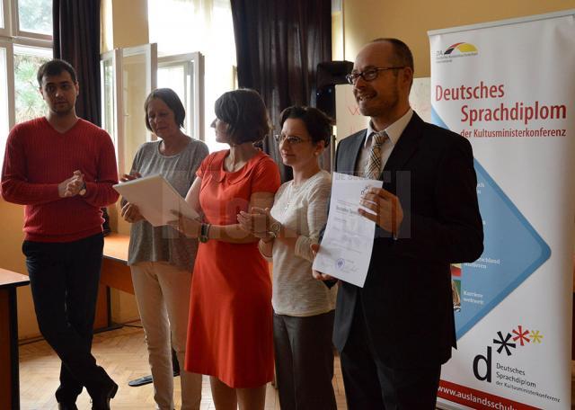 Diplome de cunoscători ai limbii germane pentru elevii Colegiului „Petru Rareş”