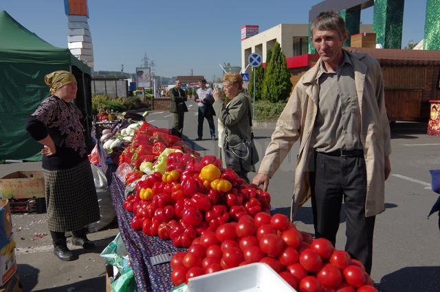 Bogăţiile recoltelor, bunătăţi tradiţionale şi multă distracţie, la Târgul de Toamnă „Produs în Bucovina”