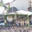Peste 10.000 de credincioşi au participat la sfinţirea Catedralei Naşterea Domnului
