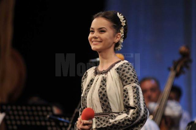 Suceveanca Andreea Chisăliţă a obţinut Marele Premiu şi Trofeul Festivalului „Maria Tănase”