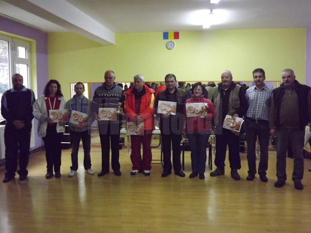 Concursul interjudeţean de orientare sportiv-turistică “Dumbrava Minunată” a adunat la start peste 60 de participanţi