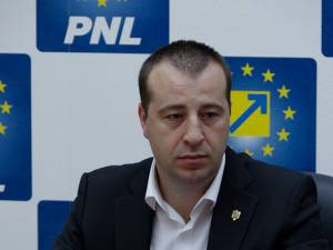 Lucian Harşovschi: „Începând de astăzi consilierii PNL sunt oficial în opoziţie faţă de primarul Ion Lungu”