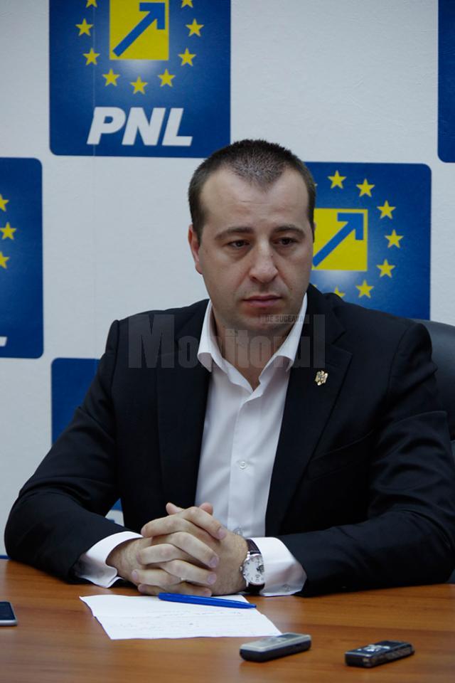 Lucian Harşovschi: „Începând de astăzi consilierii PNL sunt oficial în opoziţie faţă de primarul Ion Lungu”