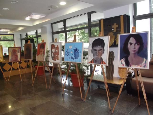 Expoziţia de artă plastică intitulată „Istoria minorităţilor”