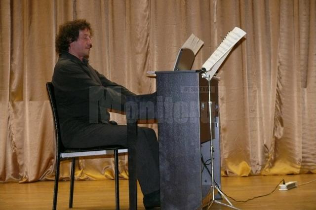 Pianistul Horia Mihail