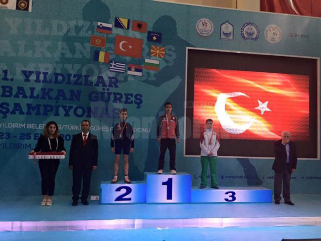 Sportivul rădăuțean Valentin Boicu a obținut locul II la categoria 46 kg și titlul de vicecampion balcanic la lupte greco-romane