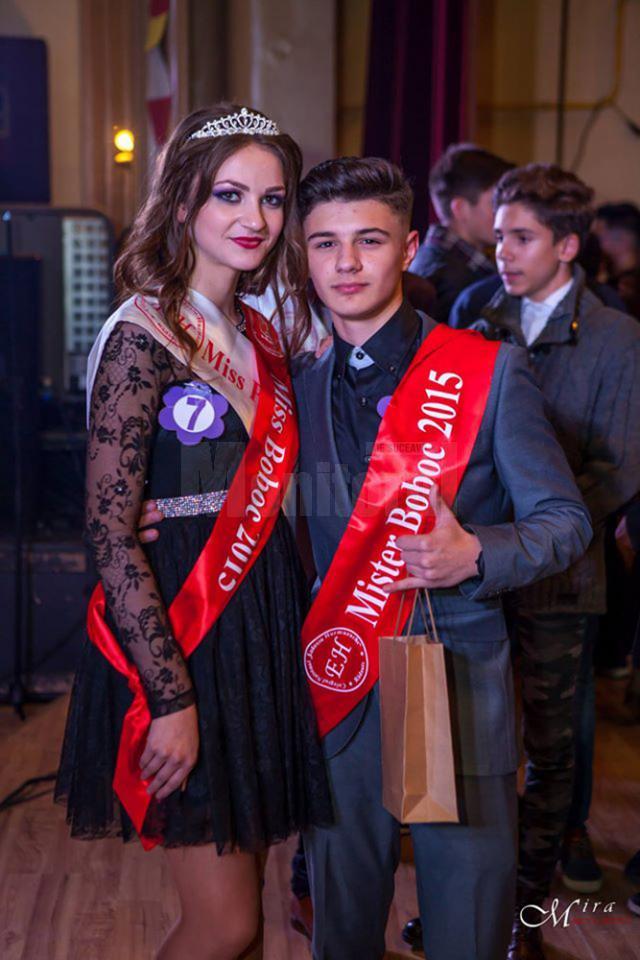 Miss şi Mister Boboc de la Colegiul Naţional „Eudoxiu Hurmuzachi”, Florentina Donisan şi Daniel Costiuc
