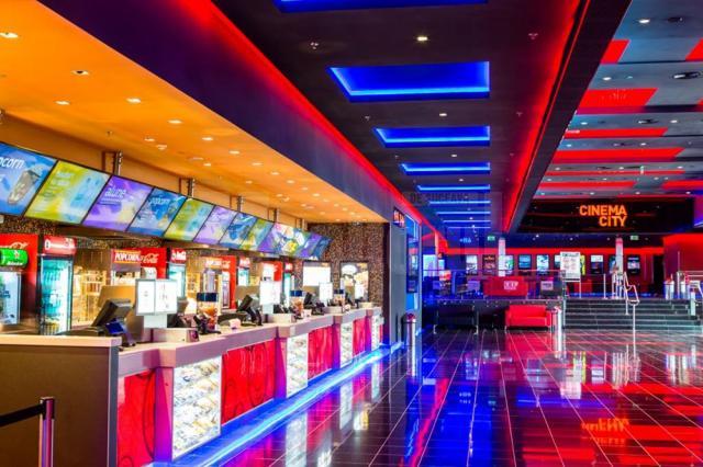 Cinema City a deschis 8 săli de cinema 3D şi 2D în Iulius Mall Suceava