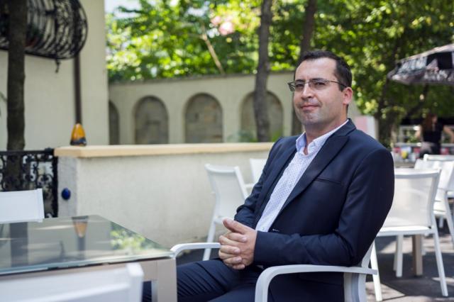Omul de afaceri Gabriel Sandu, candidatul cel mai probabil al PSD pentru Primăria Rădăuţi. Foto: Razvan Tulai, Sursa: www.business24.ro