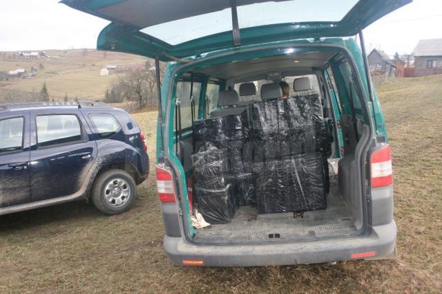 Percheziții și peste 8.000 de pachete de țigări de contrabandă reținute în zona de munte