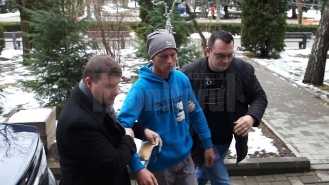 Ilie Morari s-a ascuns o noapte în pădure, însă a fost prins de poliţişti a doua zi, fiind arestat pentru tentativă de omor