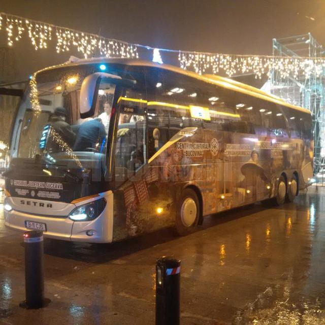 Noul autocar al Ansamblului „Ciprian Porumbescu”