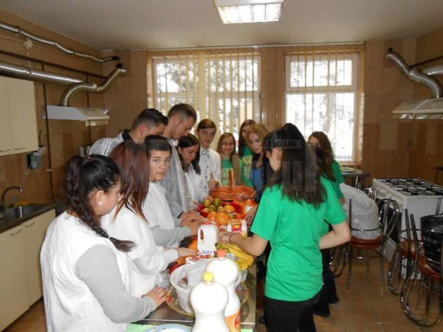 Proiectul internaţional „Mănâncă responsabil!”, la Colegiul Dimitrie Cantemir