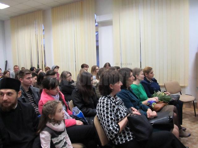Lansare de carte la Biblioteca Bucovinei „I.G. Sbiera”, în prezenţa unui public numeros