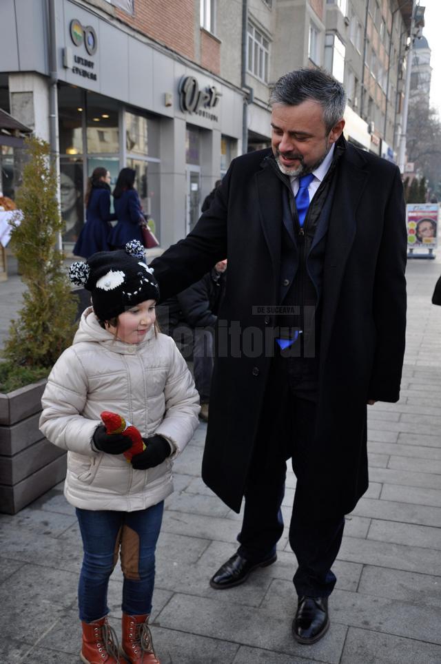 Bucurie adusă copiilor din Suceava în ajun de Moş Nicolae de Ioan Balan şi echipa PNL