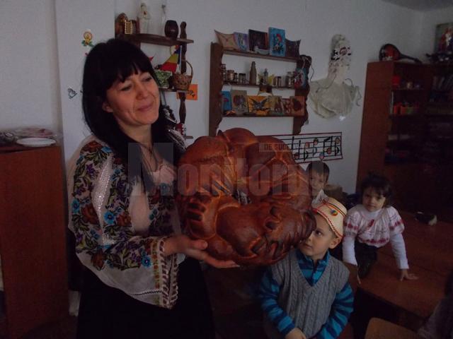 Preparate culinare tradiţionale, promovate în rândul elevilor din Şcheia şi Milişăuţi
