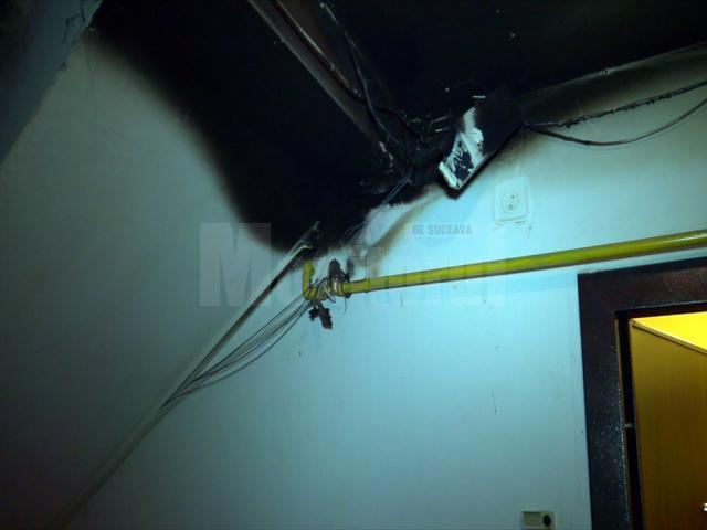 Incendiu izbucnit de la o electrovalvă defectă, într-un bloc din Suceava