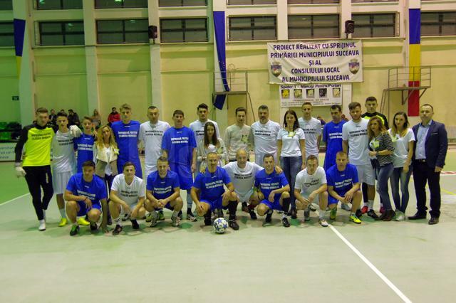 Foștii și actualii fotbaliști ai Sucevei au jucat un meci demonstrativ în scop caritabil