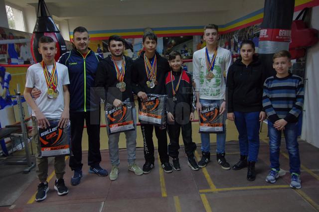 Tinerii boxeri medaliaţi ai Sucevei