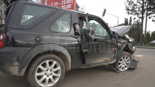 Autoturismul marca Land Rover Freelander cu care Adina Gabriela Prisăcariu a fost implicată în ultimul accident