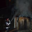 Casă din Voroneţ, în care erau cazaţi 18 turişti, cuprinsă de flăcări de Revelion