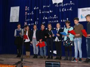 Local Omagiu Poetului Mihai Eminescu La Liceul Tehnologic Vasile
