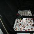 5.000 de pachete de țigări descoperite de polițiștii de frontieră în podeaua unui microbuz