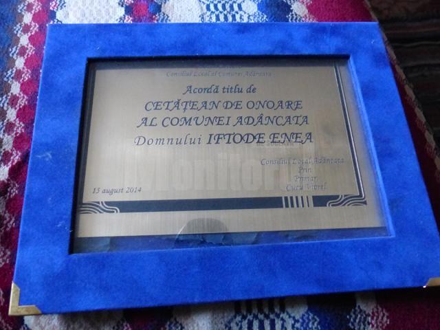 Enea Iftode a primit din partea Primăriei Adâncata titlul de „Cetăţean de onoare” al comunei Adâncata