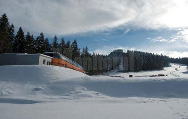 Tinerii din Câmpulung Moldovenesc vor finalizarea pârtiei de schi de pe Rarău