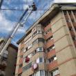 Intervenţia pompierilor la blocul din Burdujeni. Foto: Elisei Boghean