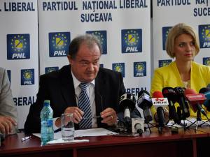 În prezenţa copreşedinţilor PNL Alina Gorghiu şi Vasile Blaga,  candidaţii cu care PNL va merge la alegerile locale din 5 iunie a.c. la noi în judeţ vor fi lansaţi oficial vineri, 19 februarie a.c.