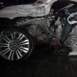 Un Mercedes s-a făcut bucăţi, după un accident violent produs din cauza vitezei